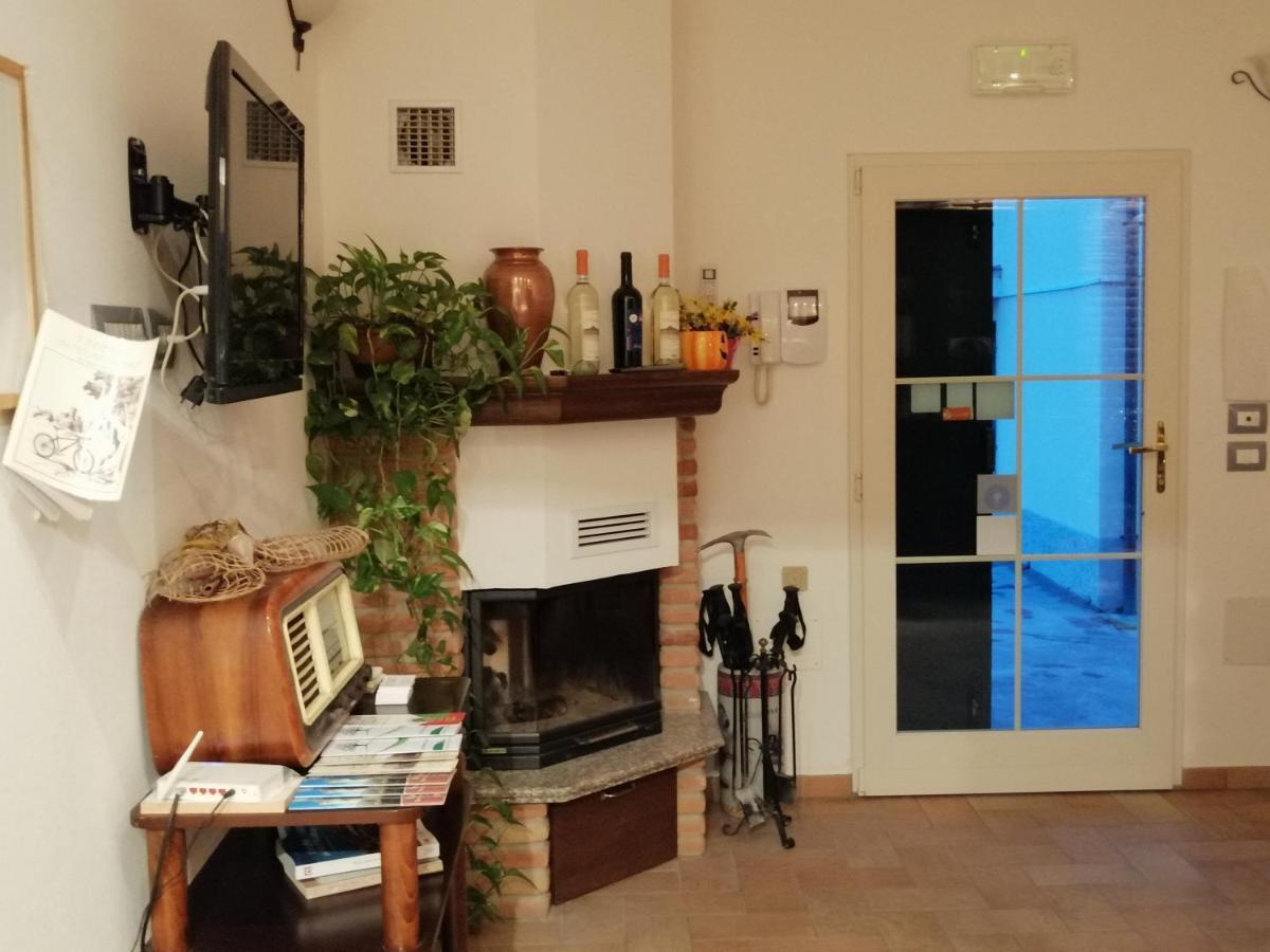 La Casa Della Nonna Panzió Brisighella Kültér fotó